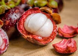 Jaki smak ma mangostan?
