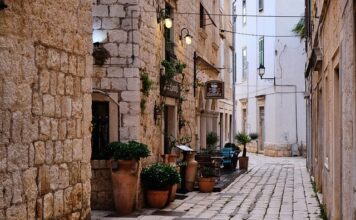 Czy w Chorwacji trzeba znać angielski? Czy w Chorwacji trzeba znać angielski?