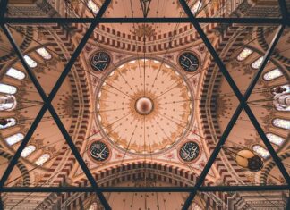 O co chodzi z tureckimi zębami?