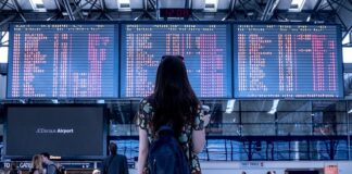 Ile czasu trwa lot samolotem z Warszawy na Majorkę?