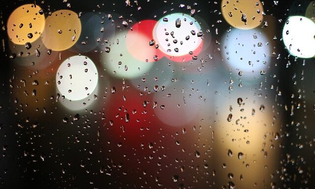 Czy trzeba mieć światła z tyłu?