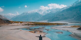 Ile trwa lot do Ziemi Świętej?