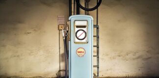 Ile kosztuje benzyna w Danii?